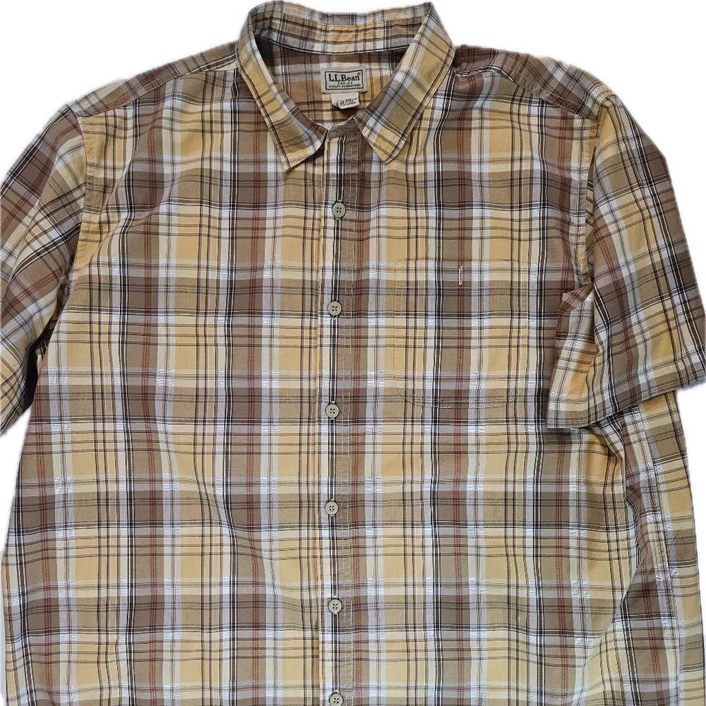 L.L. Bean Shirt Mens XL Beige Plaid Short Sleeve Button Up‎ Cotton Casual